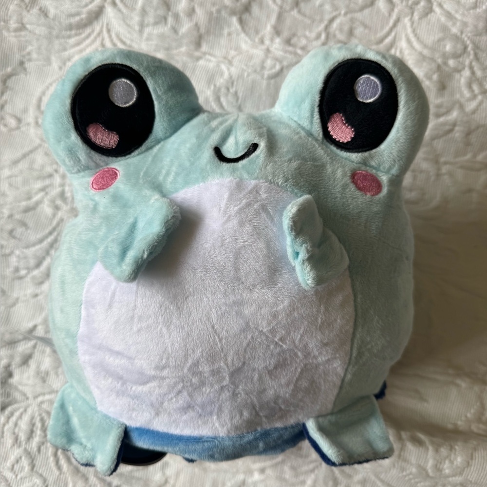 Tee Turtle Reversible Plush Frog Toy - Blue and White